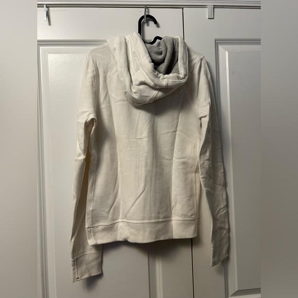 Abercrombie & Fitch sweater - Picture 2 of 3